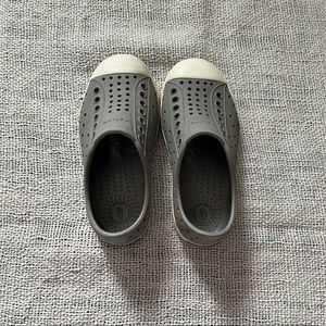 Native Jefferson Child (Size 10)
